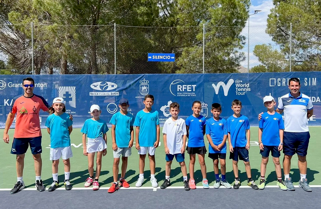 El equipo benjamín del Club de Tenis Totana se proclama subcampeón regional